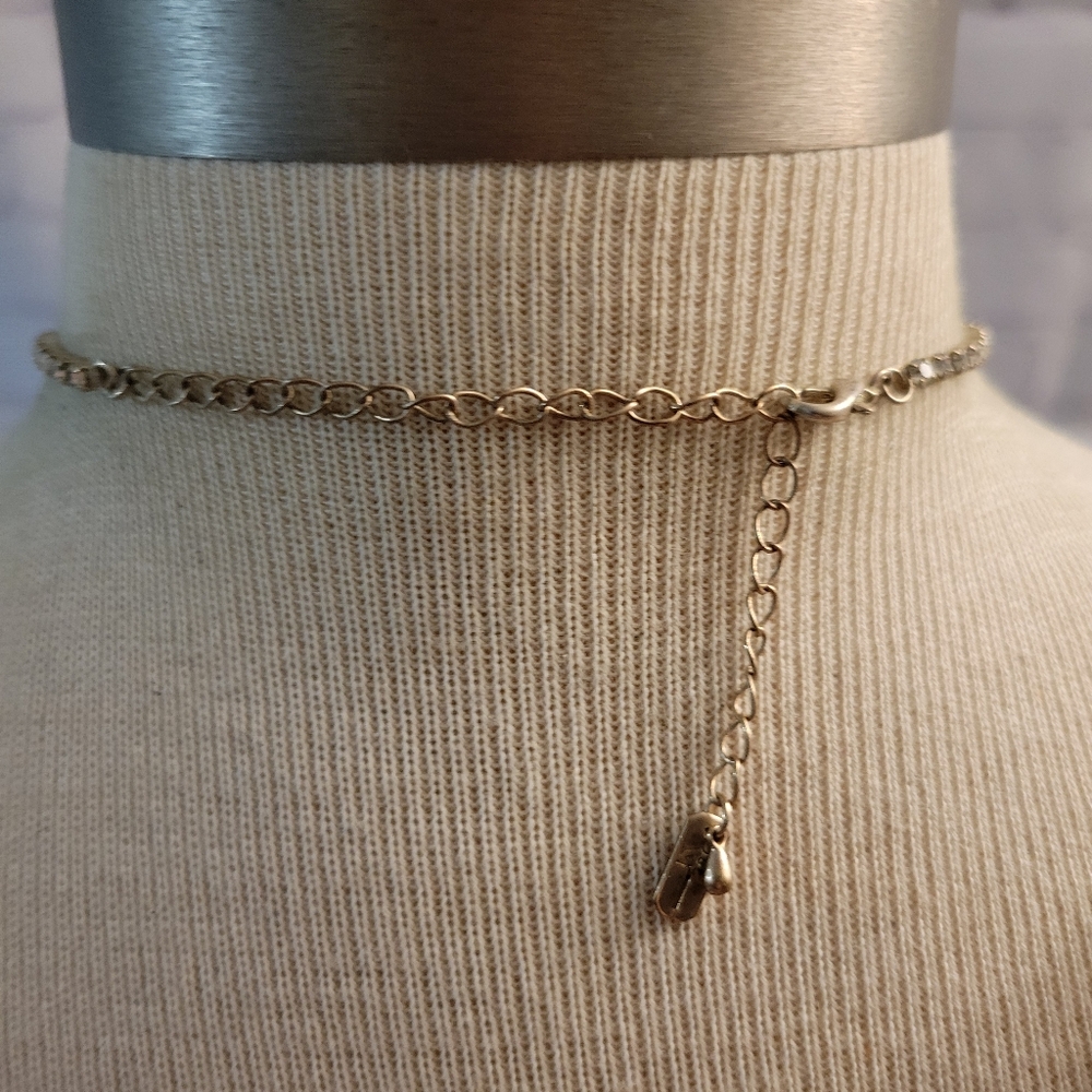 Rhinestone Statement Necklace Silvertone - image 4